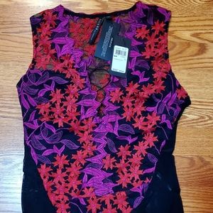 NEW GUESS BESTIA/ LACE UP BODYSUIT MEDIUM